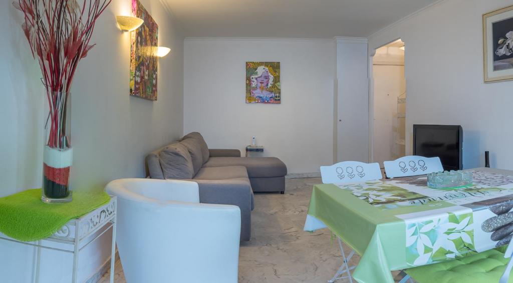 Appartement Ô One Bedroom Fleurie 5, rue Lacour 06400 Cannes