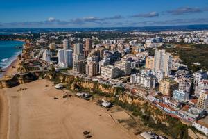 Appartement Oakland Apartment W/ Sea View by LovelyStay Rua Dom Martinho Castelo Branco Edifício Tarik, Ap. 1412 8500-809 Portimão Algarve