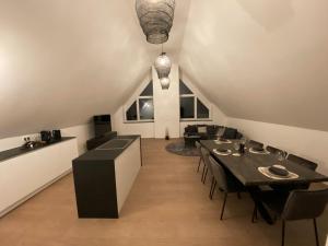 OASIS: Close to Munich - 4 Bedrooms - Kitchen