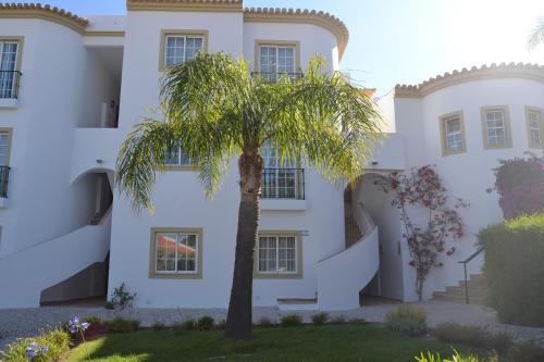 Ocean Club Apartment