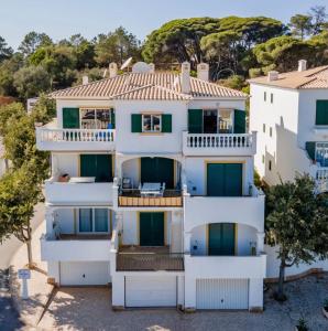 Appartement Ocean's Eye Sea view, 200m from the beach Urb. Pinhal da Praia 8600-315 Lagos Algarve