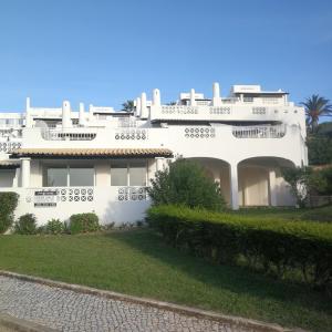 OCEAN TERRACES by VILA GAIVOTA D
