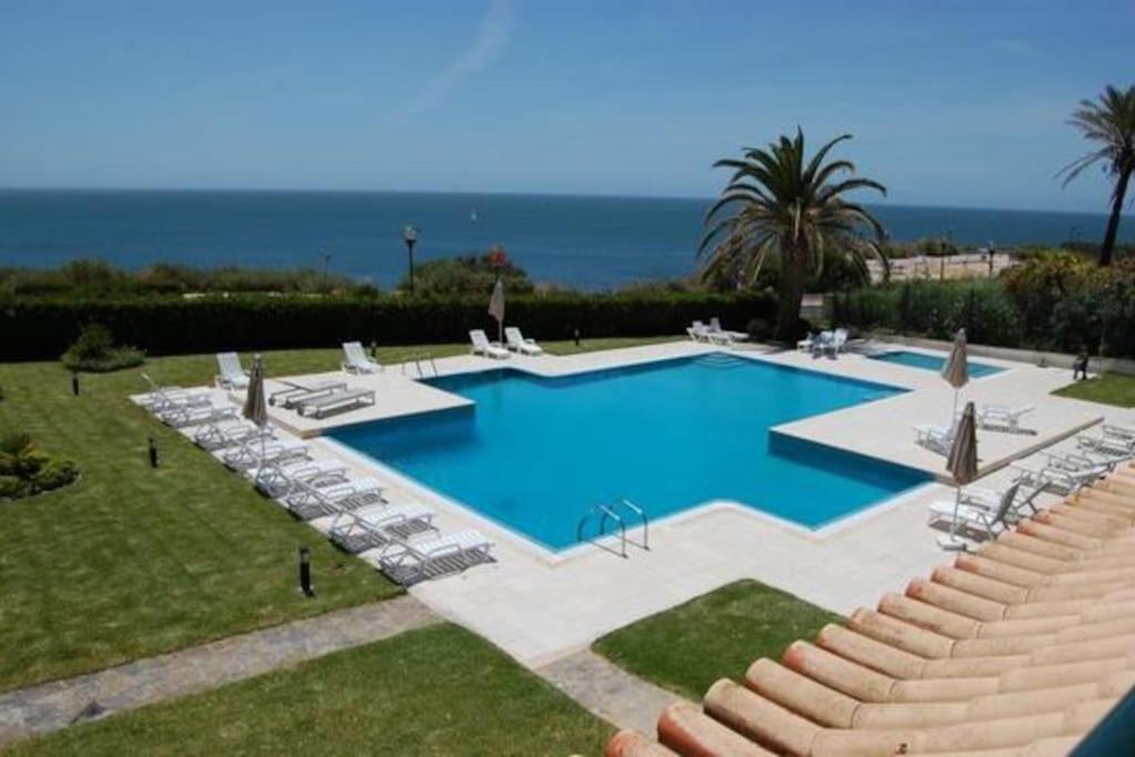 Appartement Ocean V in Cascais with Sea View and pool, sleeps 4 Avenida Manuel Júlio Carvalho e Costa 227 2750-341 Cascais