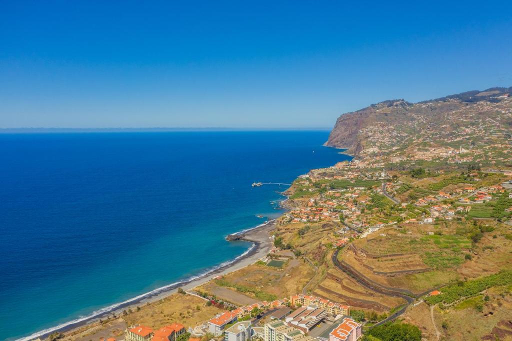 OCEAN VIEW/DUPLEX/PISCINE/TENNIS Zone VIP Funchal rua velha da Ajuda, 115, Bloco F, 9000-749 Funchal