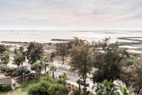 OCEANFRONT: Luxury Spectacular Sea Views and Pool