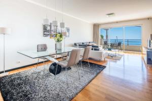 Oceanside Terrace Apartment by HR Madeira