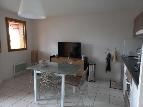 Appartement offrant une magnifique vue des montagnes Saint-Léger-les-Mélèzes france