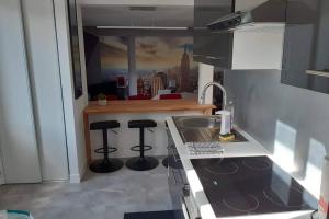 Offre de dernière minute - Appartement rénové 1 à 6 personnes Le New-York - centre ville - linge inclus - Parking privé gratuit
