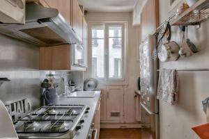 Old apartment for 4 people - Paris 17