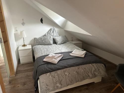 Old Bridge View Apartment