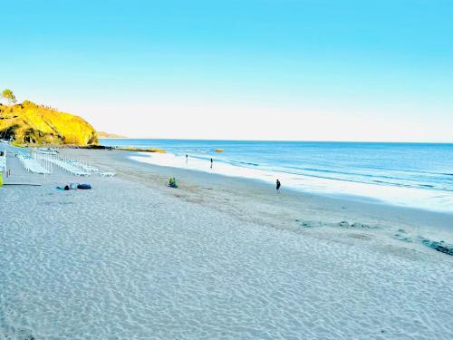 On The BEACH Stunning Apartment Albufeira Olhos de Água