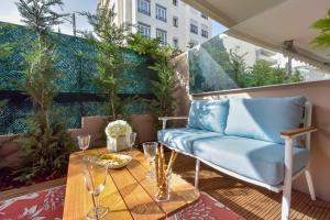 One and half bedroom cozy and renovated and close to beaches