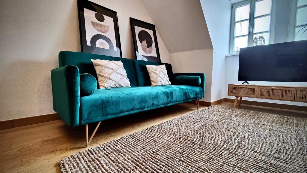 Appartement One Apartment's⎢Neu+Zentral⎢Alberstplatz⎢Altbau 6 Ketschendorfer Straße 2. Etage 96450 Cobourg