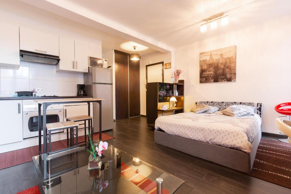 One BDRM flat AC-Congress,Beaches by Olidesi