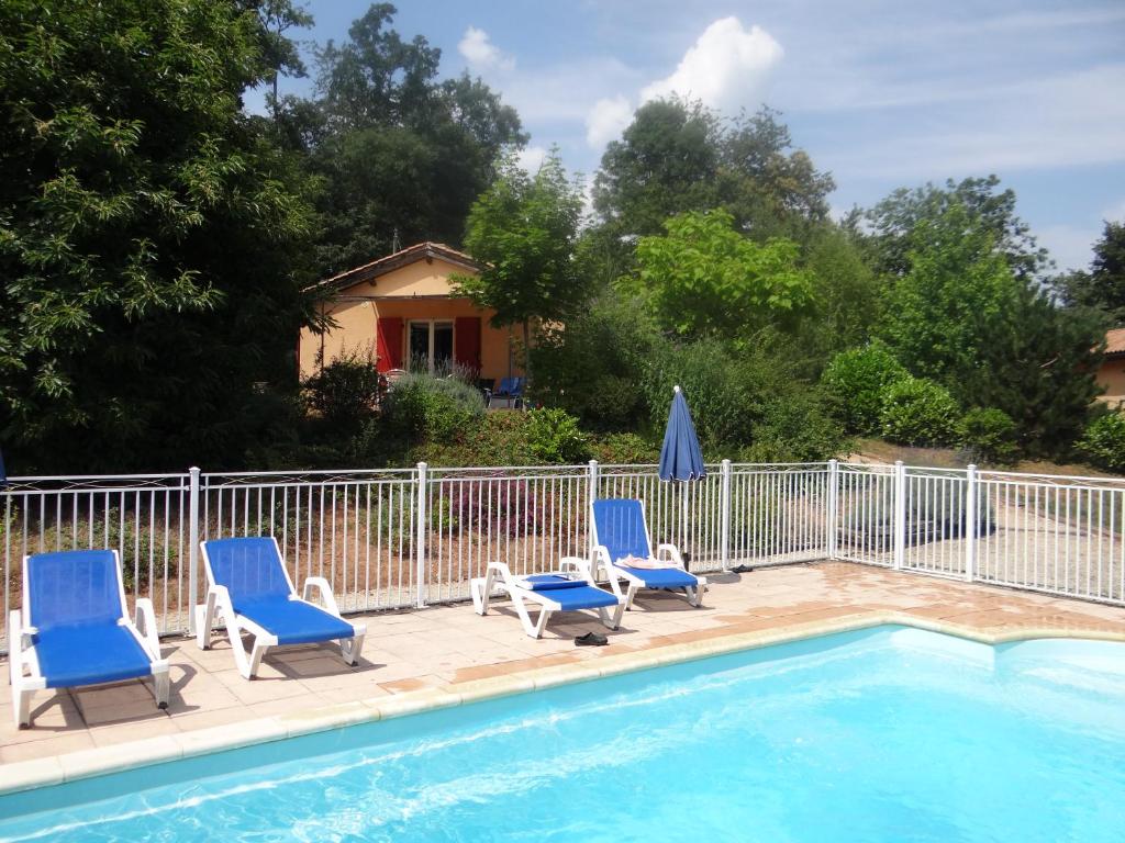 One bedroom apartment in Cannes with a terrasse and stunning views walking distance to the Palais 453