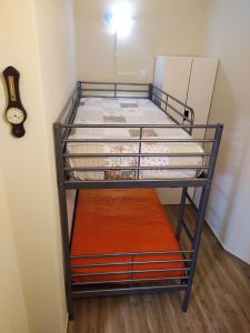 One bedroom appartement with shared pool furnished terrace and wifi at Portimao