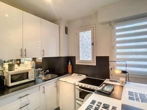 One Bedroom Palm Beach