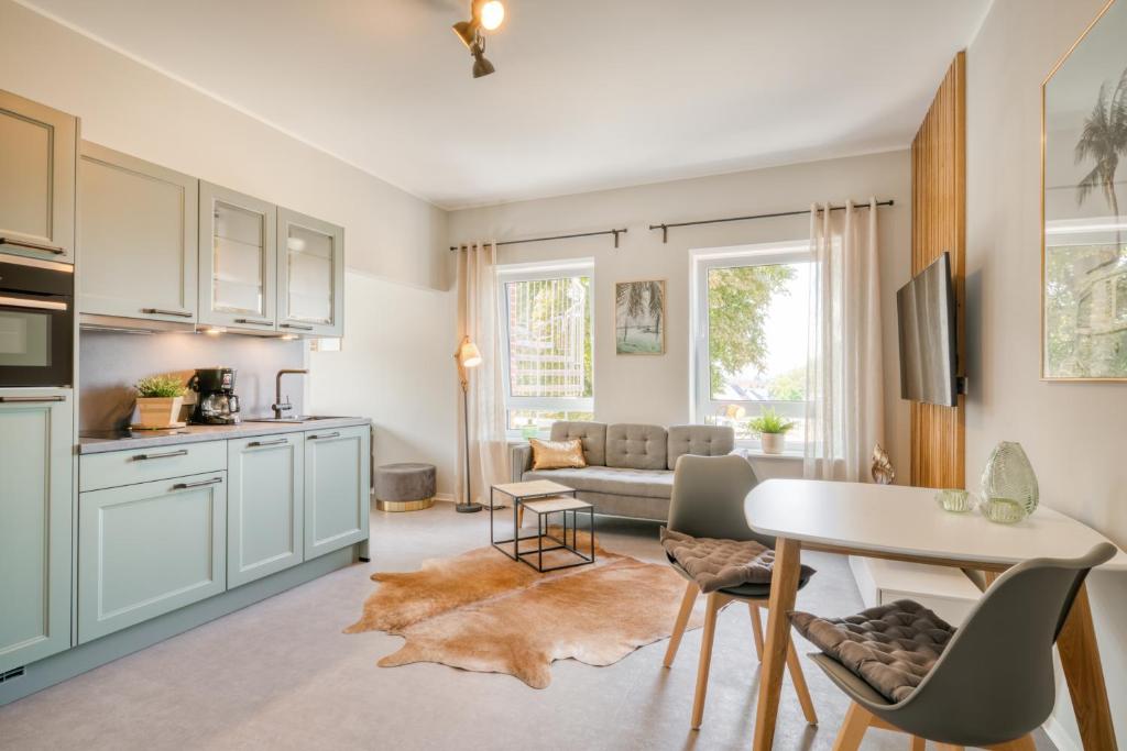 One Moment Boardinghouse - Apartment Under Palms 106 Vlothoer Straße, 32457 Porta Westfalica