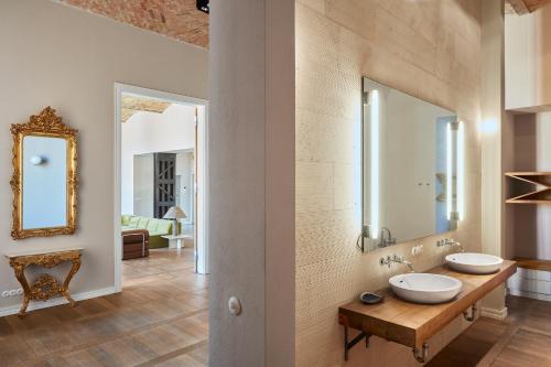 One-of-a-kind 300m2 designer loft in Berlin, Kreuzberg