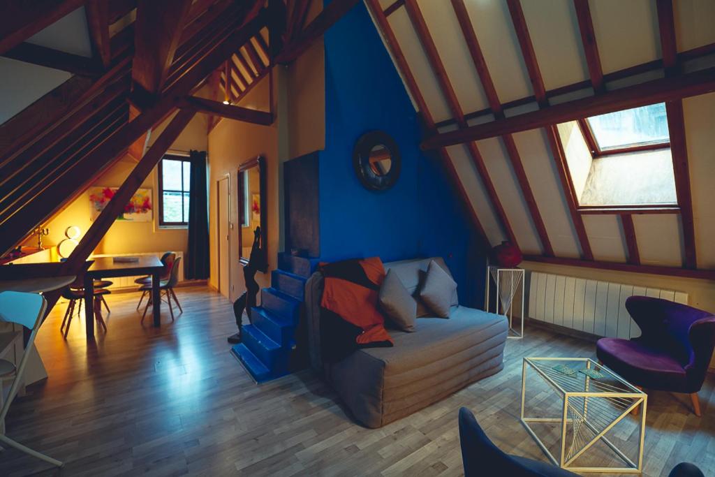 ONLOC - St Exupéry -Magnifique appart au calme avec chambre - parking