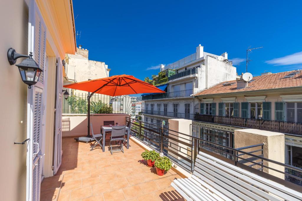 Open Sky Terrace Downtown Studio Tonduti de LEscarène, 27, 06000 Nice