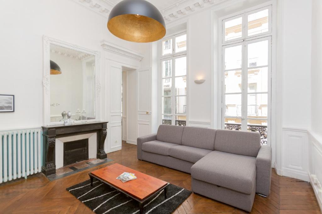 Appartement Opéra Septembre 17 Rue de Choiseul, Bat 1, Floor 2 75002 Paris