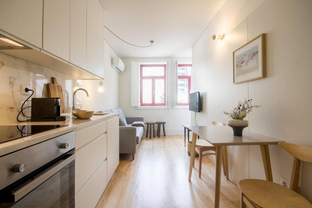 Oporto Sweet Home IV Rua do Alferes Malheiro 154, 4000-057 Porto