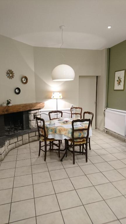 OR - studio en plein centre de l'Isle sur Sorgue 84800 LʼIsle-sur-la-Sorgue