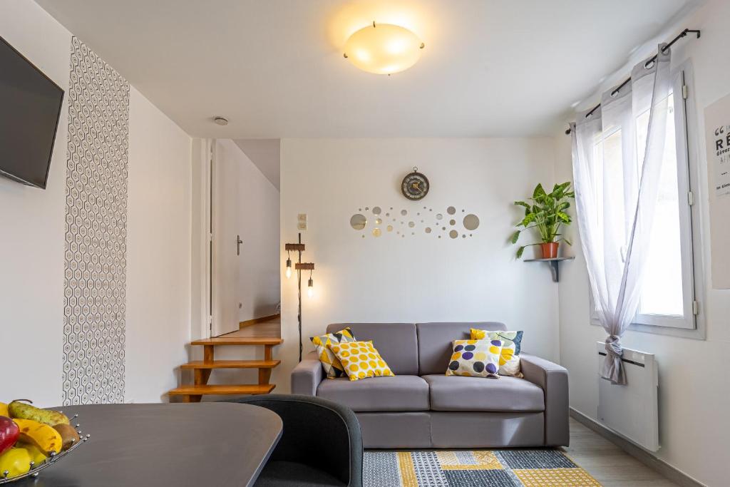 ORCHIDEE appart T2 - Calme et tranquille 4 pers - WIFI - PARIS ORLY 19 Rue du Maréchal Foch, 94310 Orly