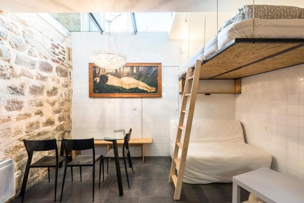 Appartement Original, cosy 25m² near CANAL ST-MARTIN 73 Rue du Faubourg Saint-Martin 75010 Paris