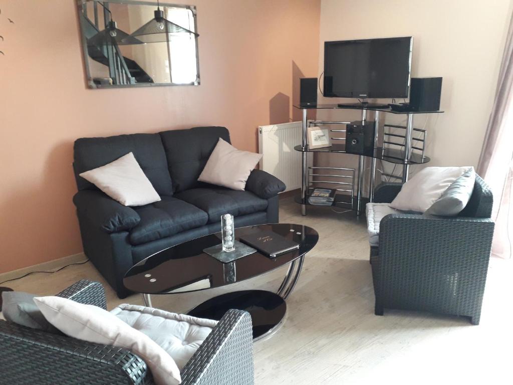 ORM- Pinto Bessa Apartment