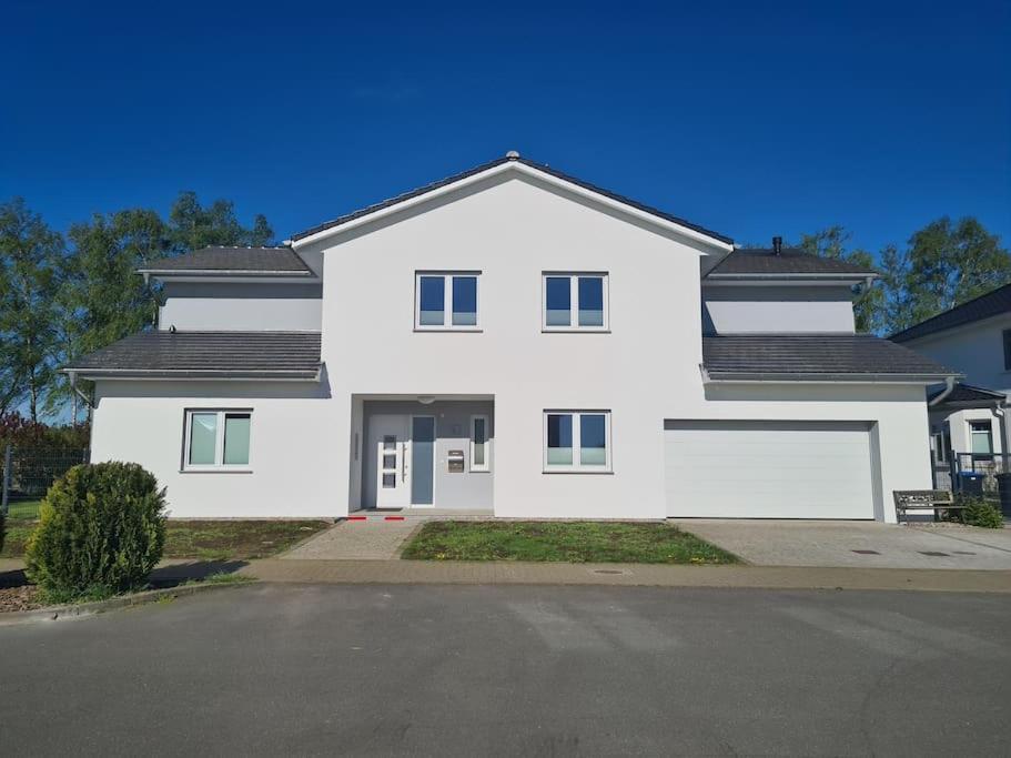 Ostsee-Luxus-Ferienwohnung Sanitz 17 Am Erlenhain, 18190 Sanitz