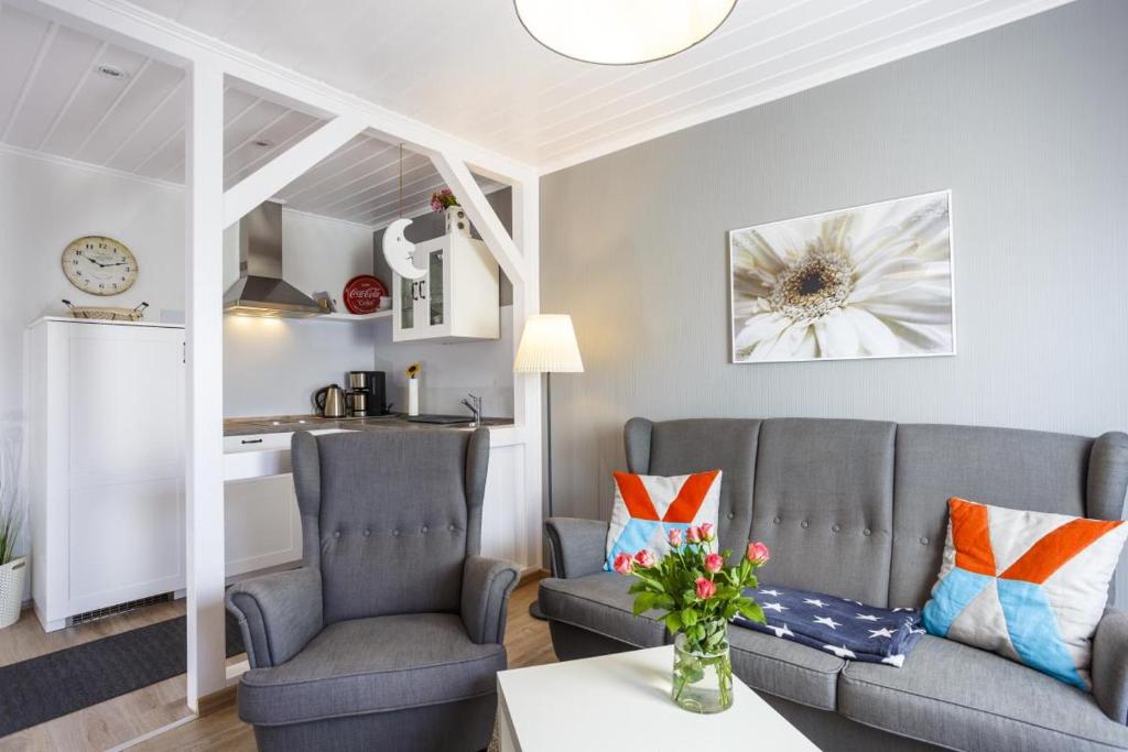 Appartement Ostseeliebe, gemütliche und moderne Ferienwohnung für 2 Personen in Zingst Heideweg 7 18374 Zingst