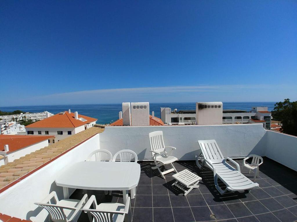 Appartement oura panoramic sea view roof top, Pisc, Plage 200m, strip 5 Avenida Infante Dom Henrique APPART 301 BLOCO D 8200-340 Albufeira