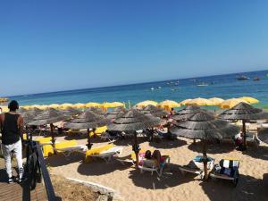 oura panoramic sea view roof top, Pisc, Plage 200m, strip