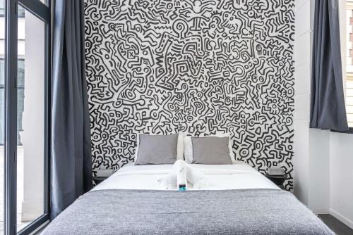 Outstanding Artist Loft - Between Marais and Canal