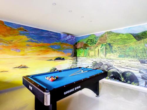 Over the Cliff Apartment by MHM