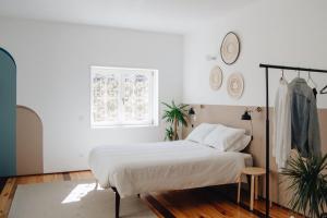 Oxford Green House by LovelyStay
