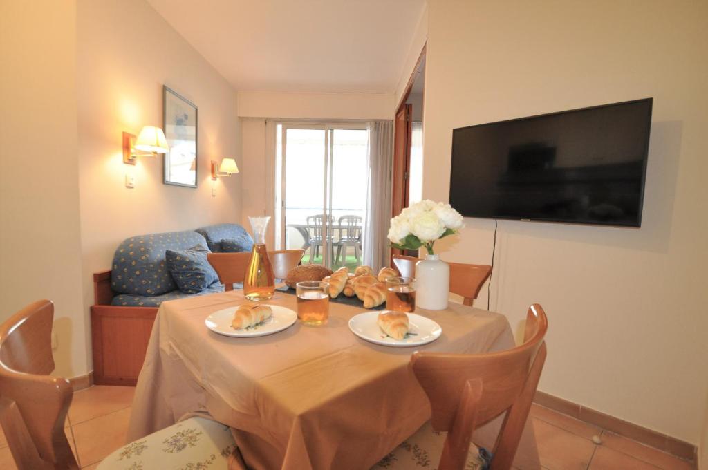 P&V les rivages 71 Allée Louis Moreno, 06500 Menton