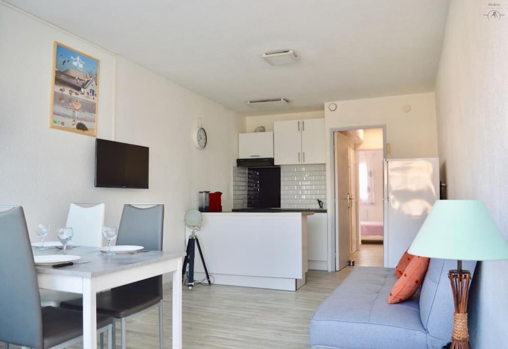 Appartement P3 à 2 min des plages, avec parking Résidence Les Floralies 1 430 Avenue du Palais de la Mer 30240 Le Grau-du-Roi