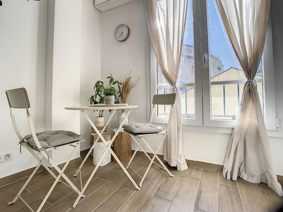 Appartement Palais Hoche : au coeur de Cannes 32 Rue Hoche 06400 Cannes