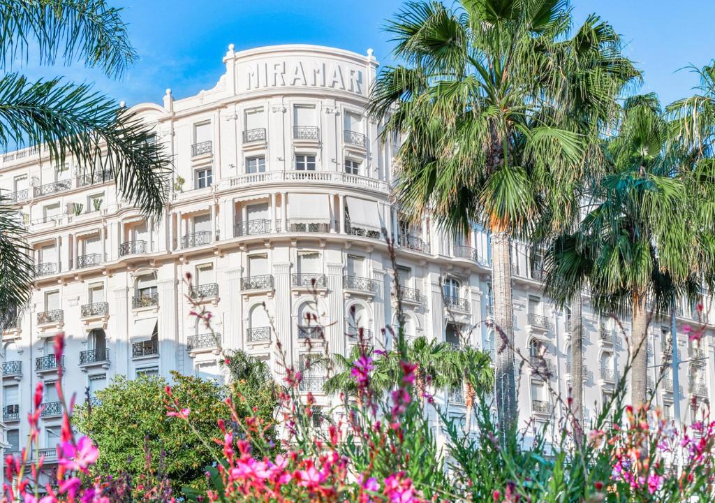 Appartement Palais Miramar Imperial Grande Terrasse 65 Boulevard de la Croisette apt 1209 06400 Cannes