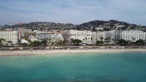 Palais Miramar - Suite & B31 - Croisette Emplacement Unique - 20M Plage - WIFI - Clim