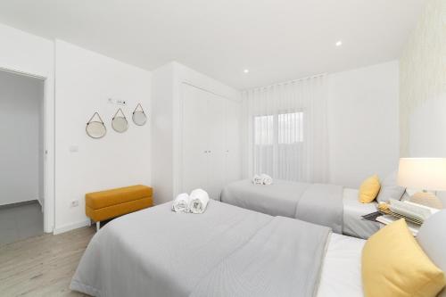 Palhanas E - 3 Bedroom Apartment Near the sea by SCH