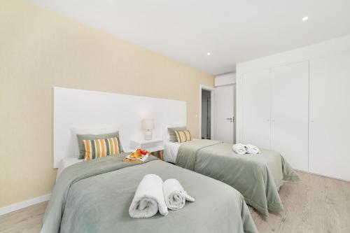 Palhanas E - 3 Bedroom Apartment Near the sea by SCH