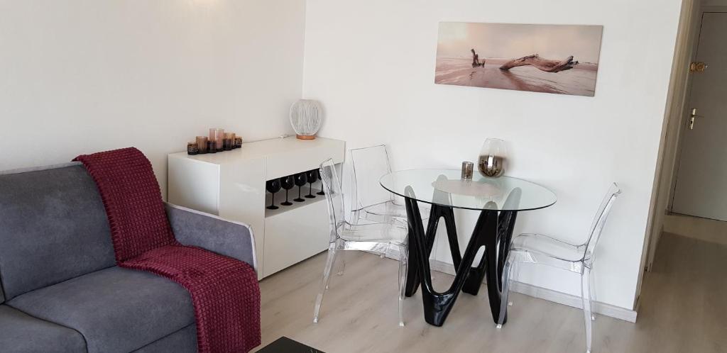 Palm beach Cannes Azur 13 Rue Jean Cresp, 06400 Cannes