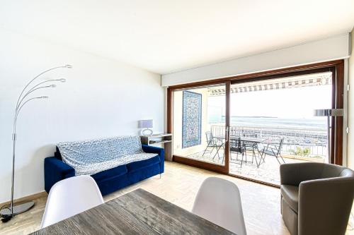 PALM BEACH, enchanting sea view and beach access