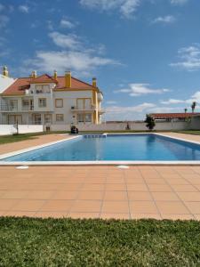 Palmeiras Apartement - T1 com Piscina