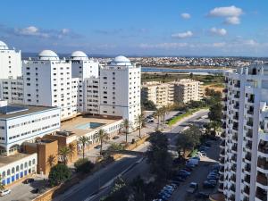 Appartement Panorama Family Apartment Rua Engenheiro Francisco Bívar Edifício Panorama, 14 piso, Apto 1403 8500-809 Portimão Algarve