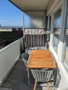 Panorama, Heimathafen 17 - Ferienwohnung mit Balkon - direkt am Strand